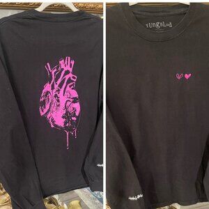 Yungblud Black Long-Sleeve T-Shirt With Pink Heart Graphics Size L 100% Cotton C